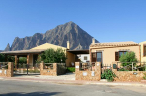  Villa Alle Falde di Cofano  Кустоначи